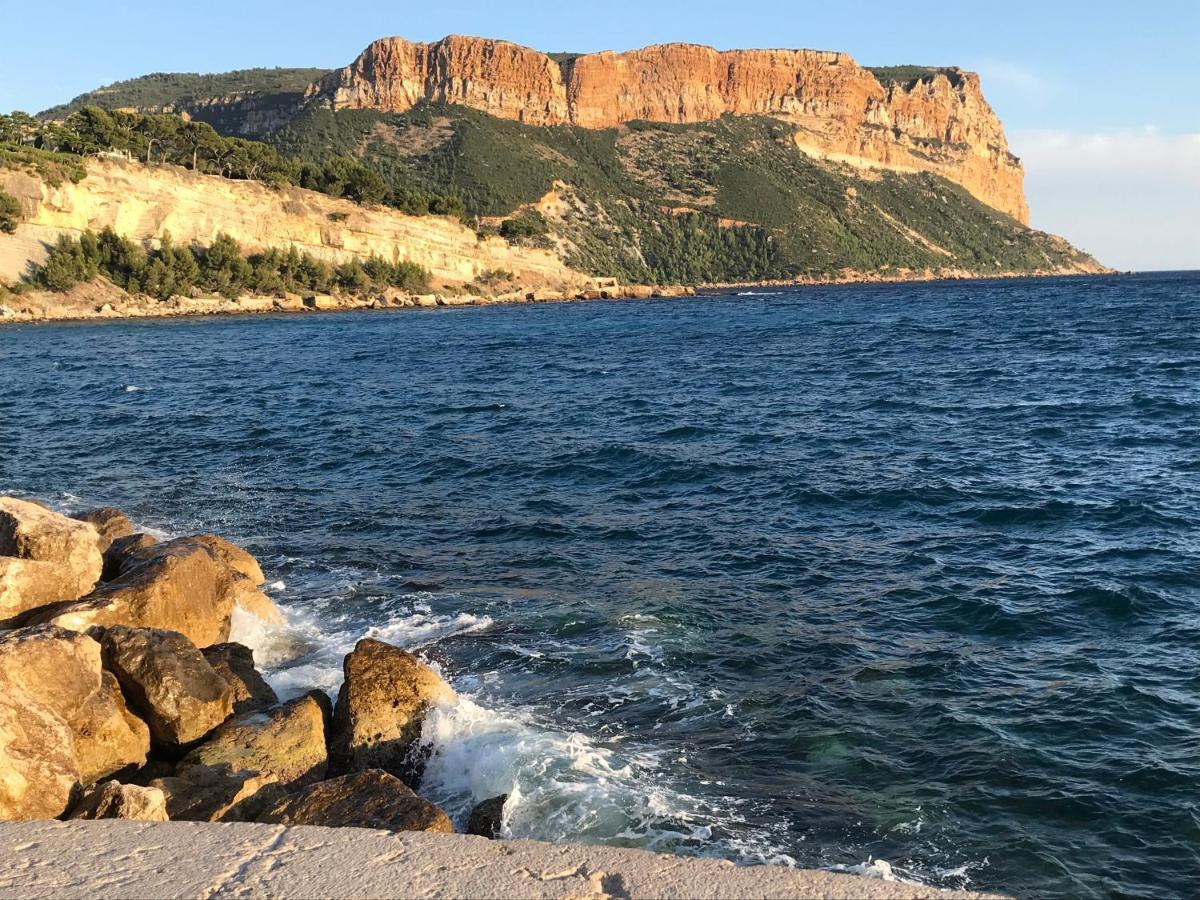 Le Cézanne, 200m plage, grand balcon ,Wifi, Cassis Esterno foto